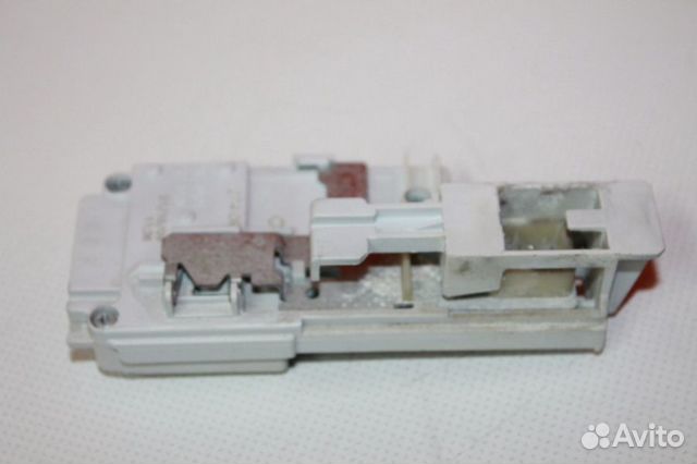 Устройство блокировки люка Bosch 168671 бу. 2262