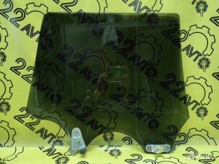 Стекло заднее левое Subaru Forester SG5 EJ205