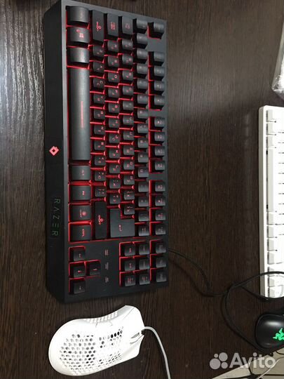 Игровая клавиатура и мышь