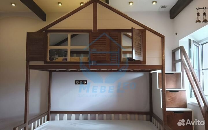 Двухъярусная кровать