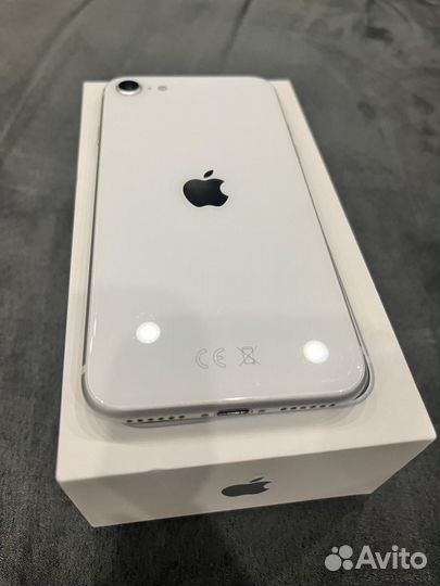 iPhone SE (2020), 64 ГБ