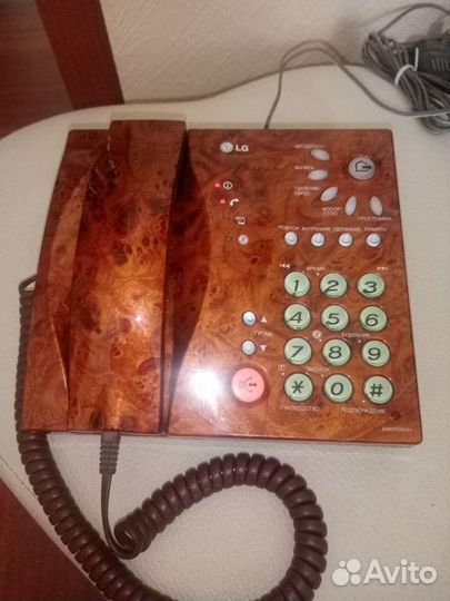 Старый телефон