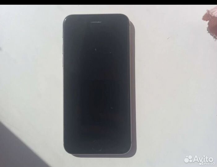 iPhone 6S, 64 ГБ