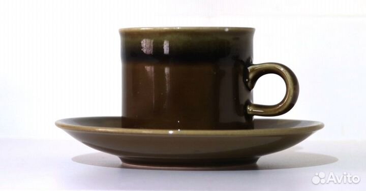 2 кофейные чашки с блюдцами