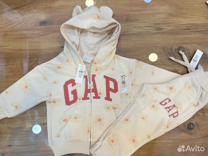 Костюм спортивный gap на девочку