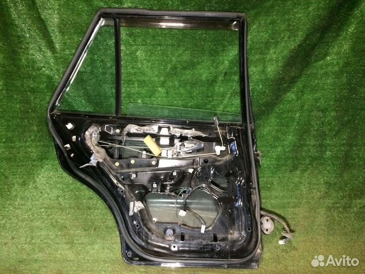 Дверь задняя левая Mitsubishi Libero CB2W Черная в