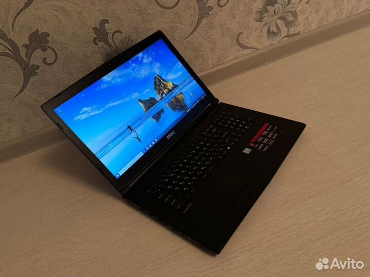 Игровой ноутбук msi