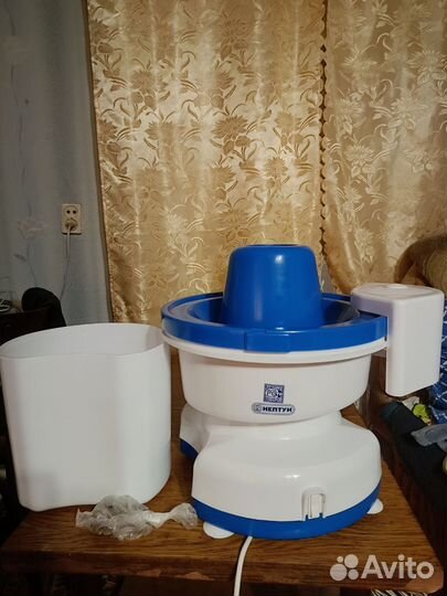 Соковыжималка шнековая новая