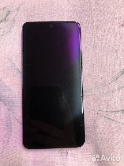 Samsung Galaxy S22, 8/128 ГБ