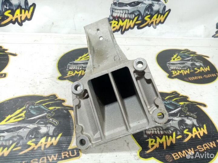 Кронштейн двигателя левый Bmw 5 E39 M52B25TU 1999