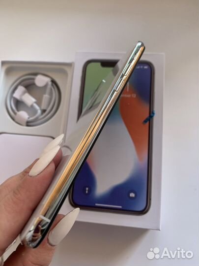 iPhone X, 64 ГБ