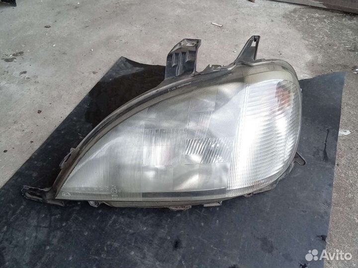 Мерседес ML 163 фара левая