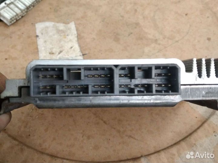 Hyundai Terracan блок управления раздаткой