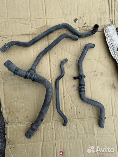 Патрубок охлаждения renault logan 1 sandero