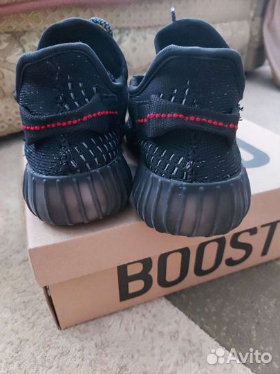 Кроссовки женские yeezy