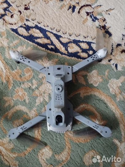 Квадрокоптер syma x30