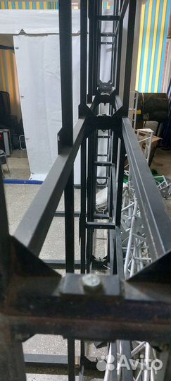 Задник сцены, рекламная конструкция, подиум