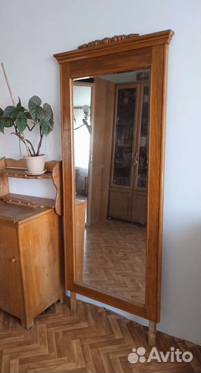 Зеркало старинное напольное