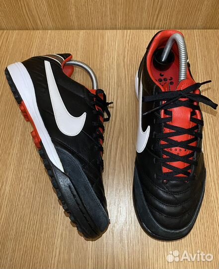 Бутсы сороконожки Nike Tiempo 40-41 оригинал