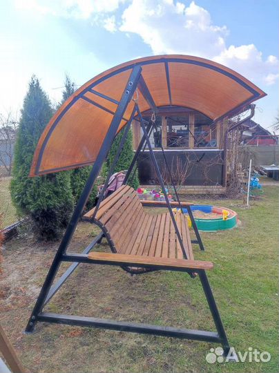 Качели уличные