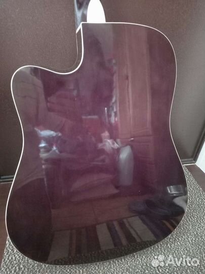 Гитара электроакустическая