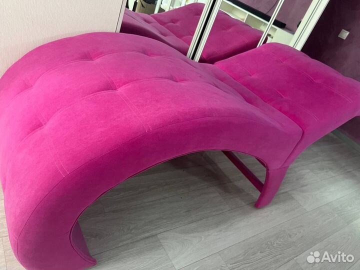 Анатомическая кушетка для наращивания ресниц