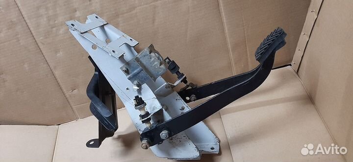 Блок педалей Газель 3302 Педали