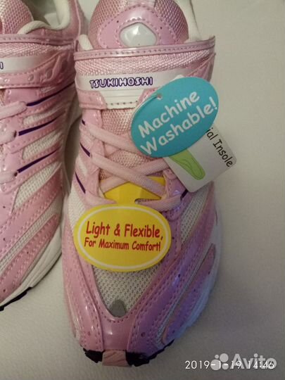 Новые кроссовки, 24 размер