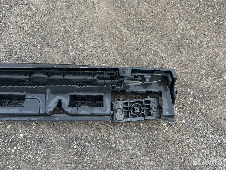 Порог левый с подсветкой mercedes GLS AMG 63