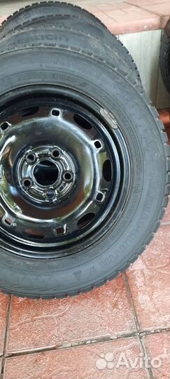 Nokian Tyres Hakkapeliitta 7 175/65 R14 25E