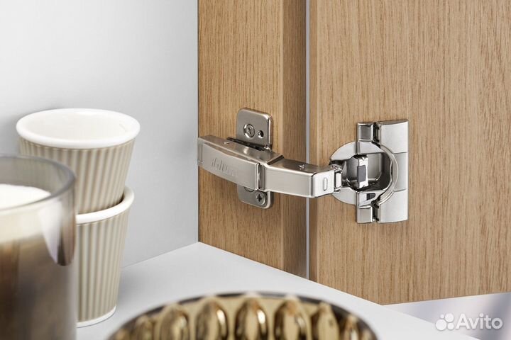 Мебельная фурнитура Blum