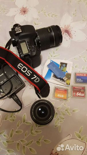 Зеркальный фотоаппарат canon 7D