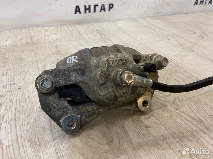 Суппорт передний правый Mitsubishi Lancer 10 CY3A