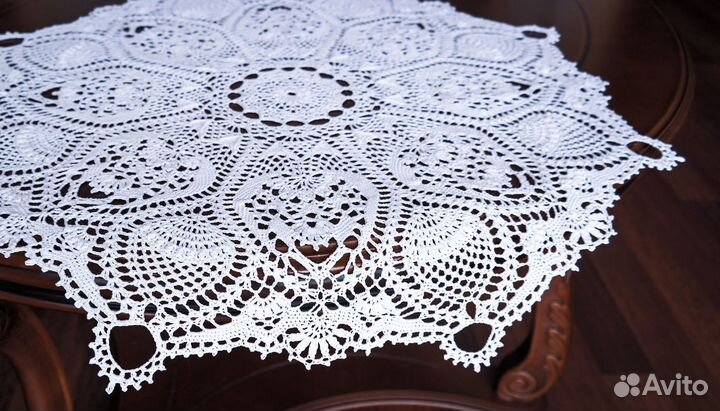 Большая салфетка Majestic pineapples