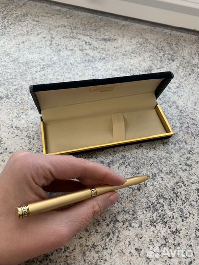 Ручка шариковая подарочная