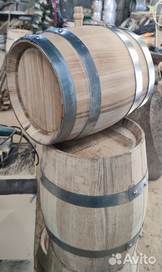 Дубовые бочки 10л из кавказского дуба для коньяка