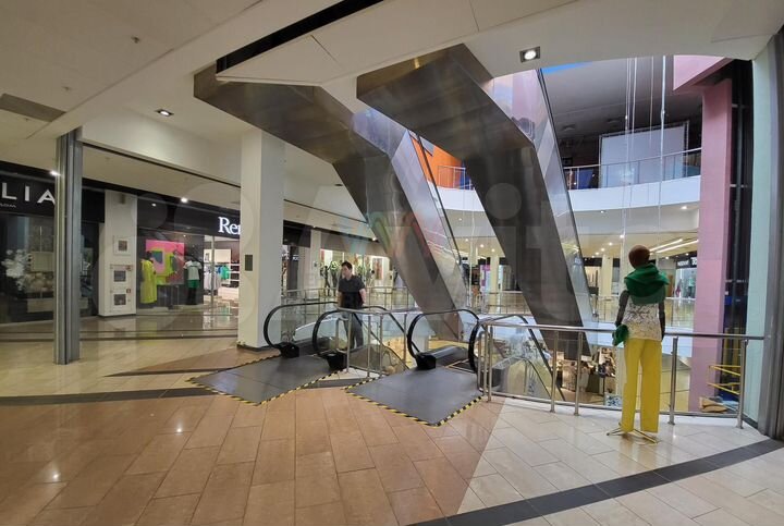 Торговое помещение в центре ТЦ Галерея Арт