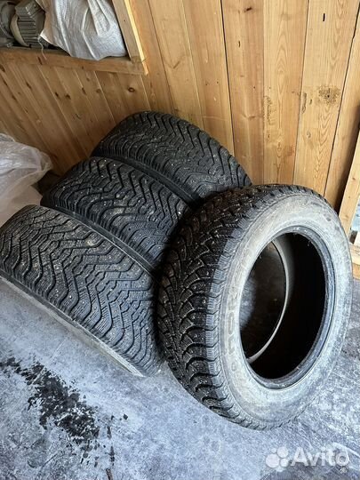 Goodyear UltraGrip 500 215/60 R16