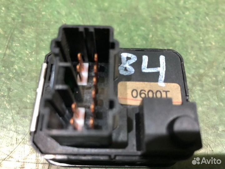 Блок управления зеркалами Honda Stepwgn RF2 B20B