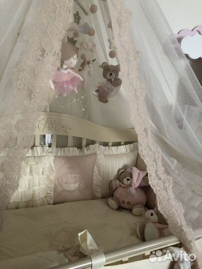 Детское постельное + бортики (кроватка продана)