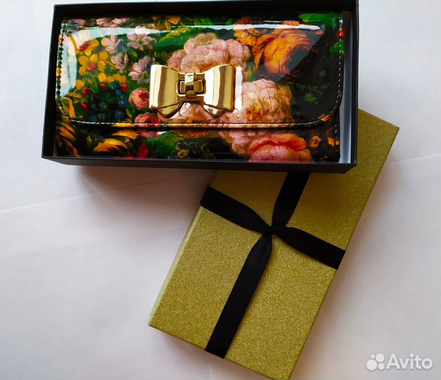 В наличии avon