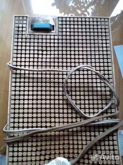 Стабилизатор напряжения 220вольт,см.фото