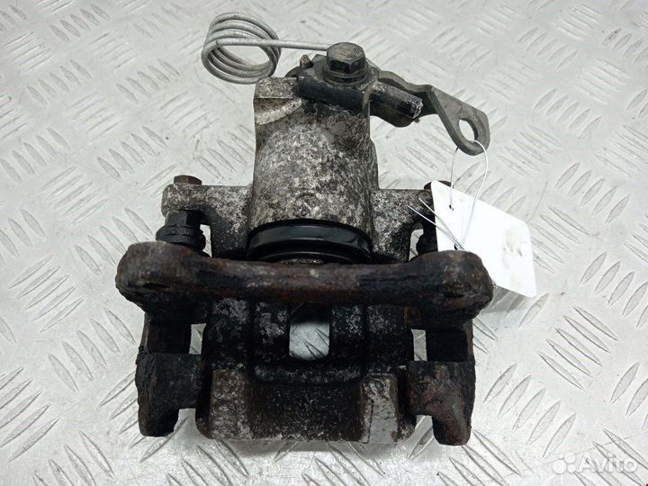 Суппорт задний левый для Volkswagen Passat 5 GP