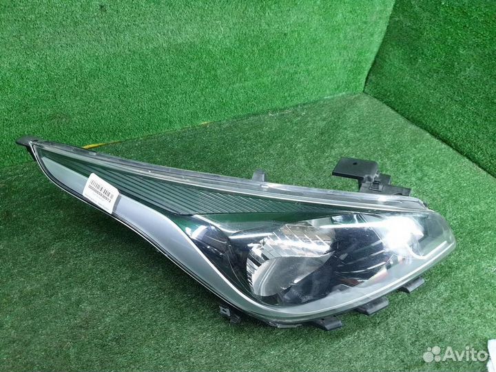 Фара правая Kia Rio