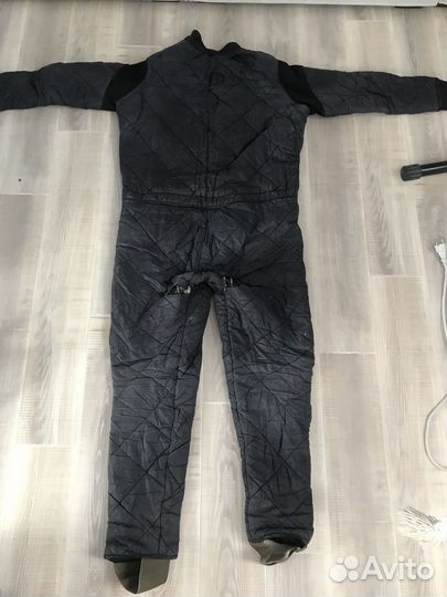 Утеплитель для сухого гидрокостюма