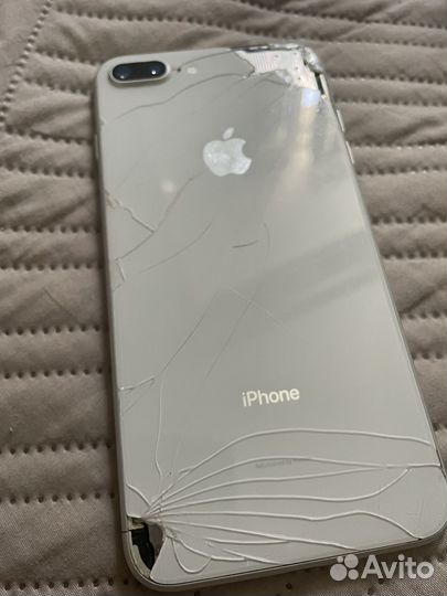 iPhone 8 Plus, 64 ГБ