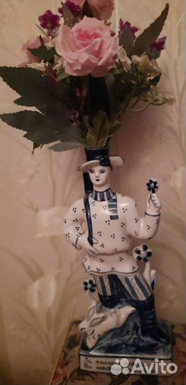 Фарфоровая статуэтка Гжель, Охотник, СССР