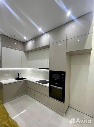 Кухни на заказ от фабрики