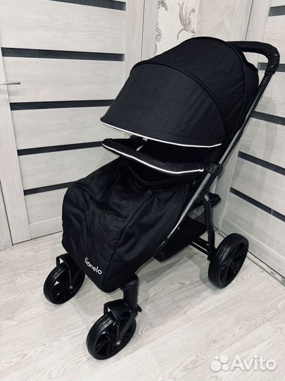 Новая прогулочная коляска с рождения