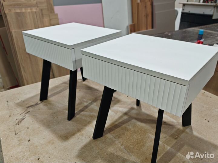 Тумба прикроватная